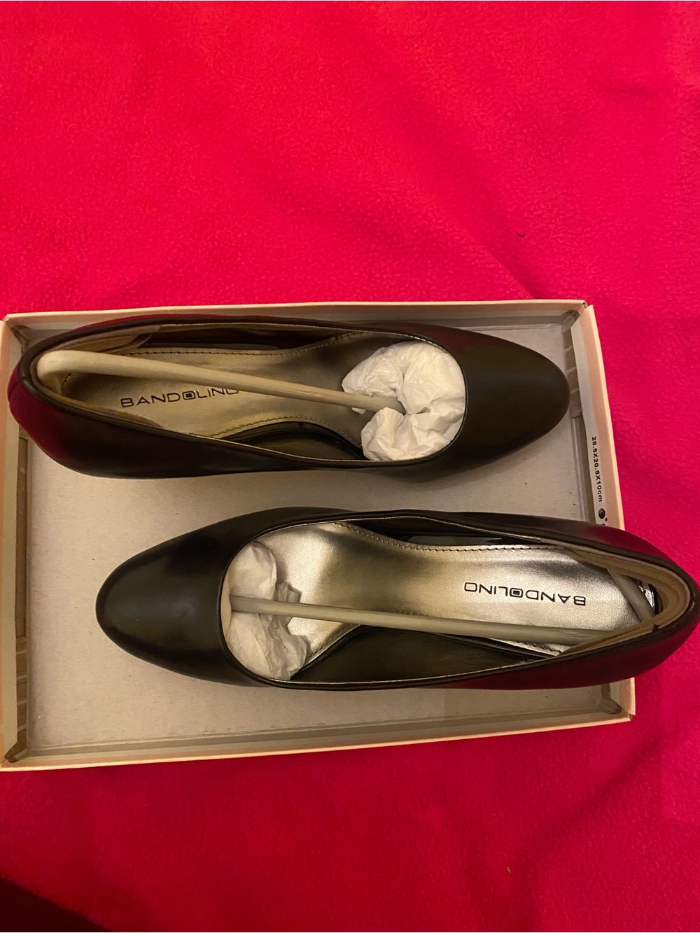 Bandolino black pumps size 7.5 capture round toe